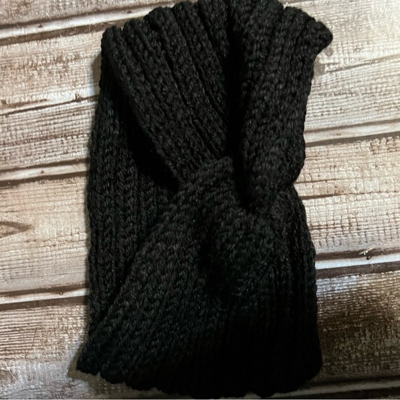 Boutique Winter knit ear warmers head bands with button various colors - Picture 13 of 15